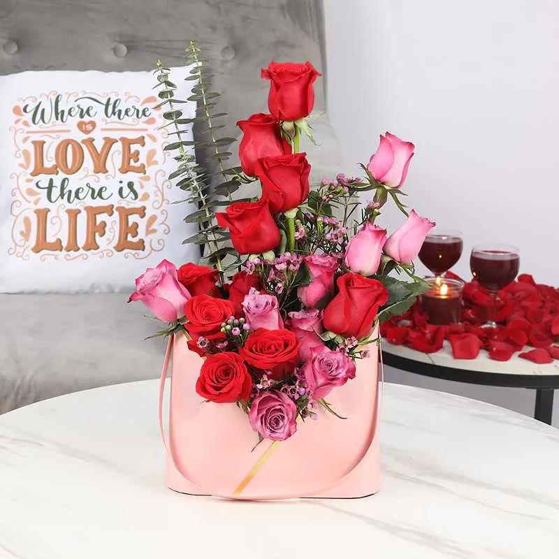 Elegance 19 Roses Box thumbnail 1