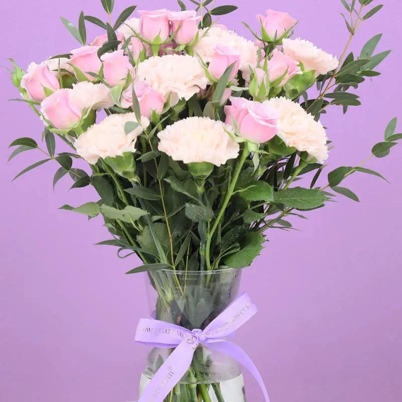 Tender Love Flower Vase - Flowers gift from Buy Any Flowers Dubai in Al Quoz Industrial Area 4, Dubai, UAE - image 2
