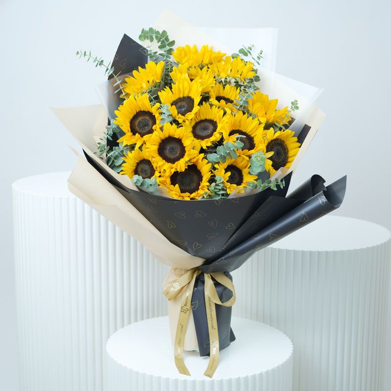 Grand Sunshine Bouquet 1