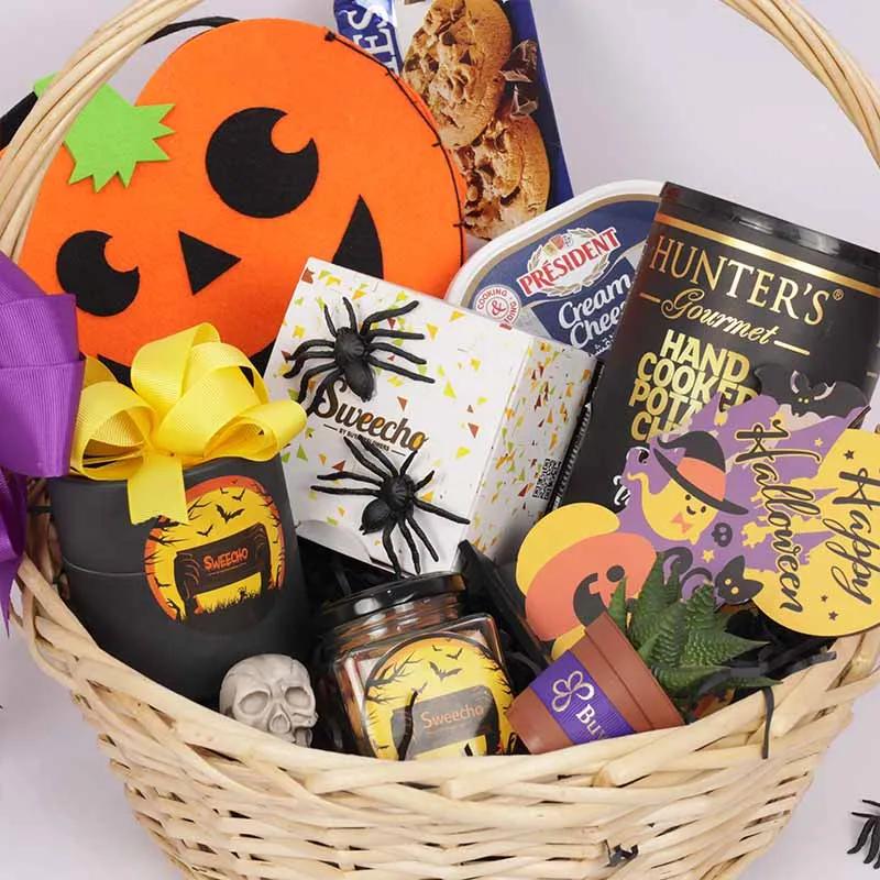Halloween Greetings Gift Basket thumbnail 3