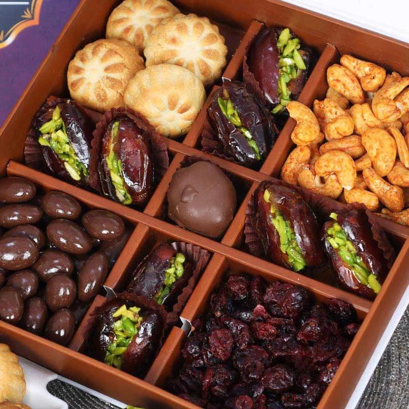 Ramadan Delight Gift Box Blue thumbnail 3