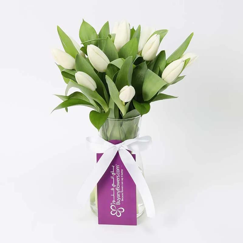 calm-11-white-tulips_1.webp