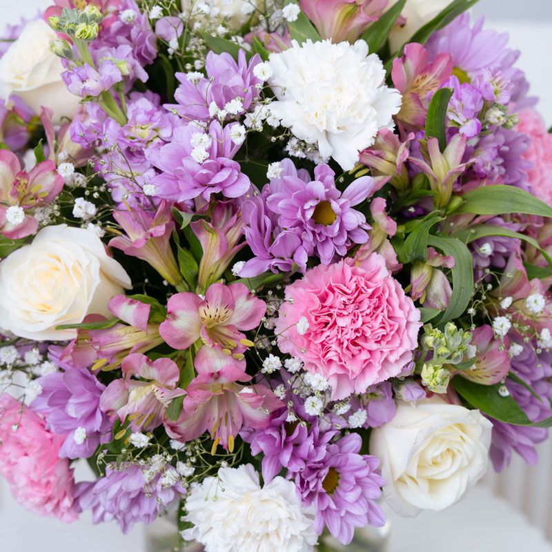 Pink and White Flower Arrangement thumbnail 3