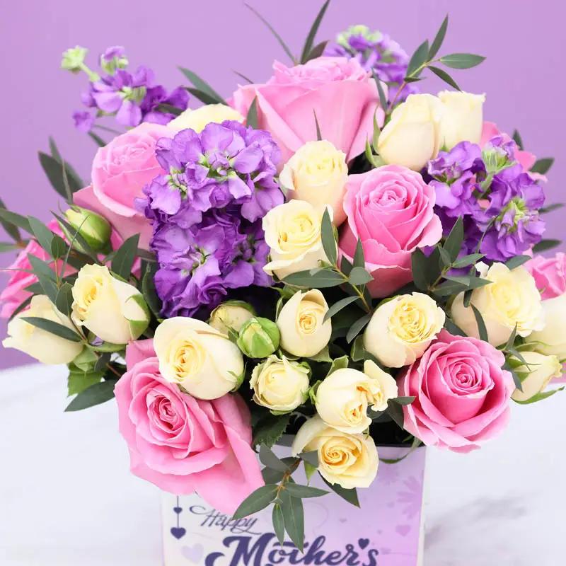 Mothers Day Flowers Arrangement English thumbnail 3