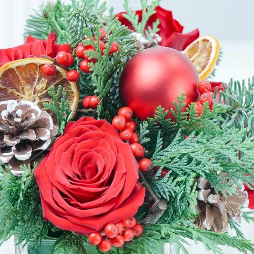 Winter Royale Centerpiece - Flowers gift from Buy Any Flowers Dubai in Al Quoz Industrial Area 4, Dubai, UAE - image 3