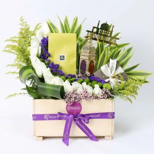 crescent-bateel-and-patchi-floral-hamper_1.webp