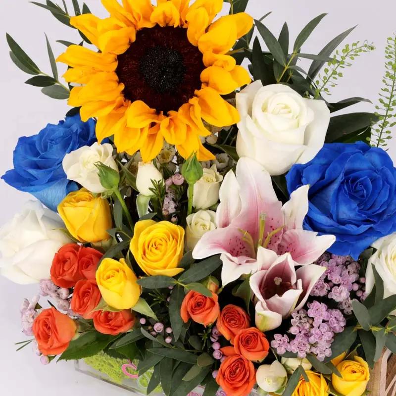 Astonish Flower Arrangement - Flowers gift from Buy Any Flowers Dubai in Al Quoz Industrial Area 4, Dubai, UAE - image 3
