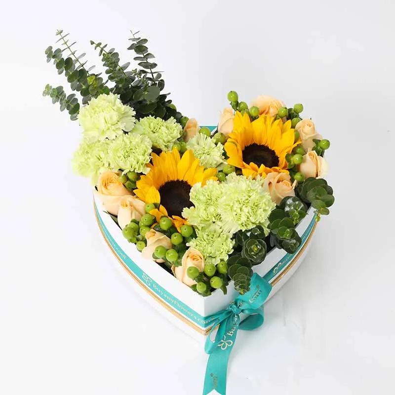 sunshine-heartshape-flower-box_1.webp