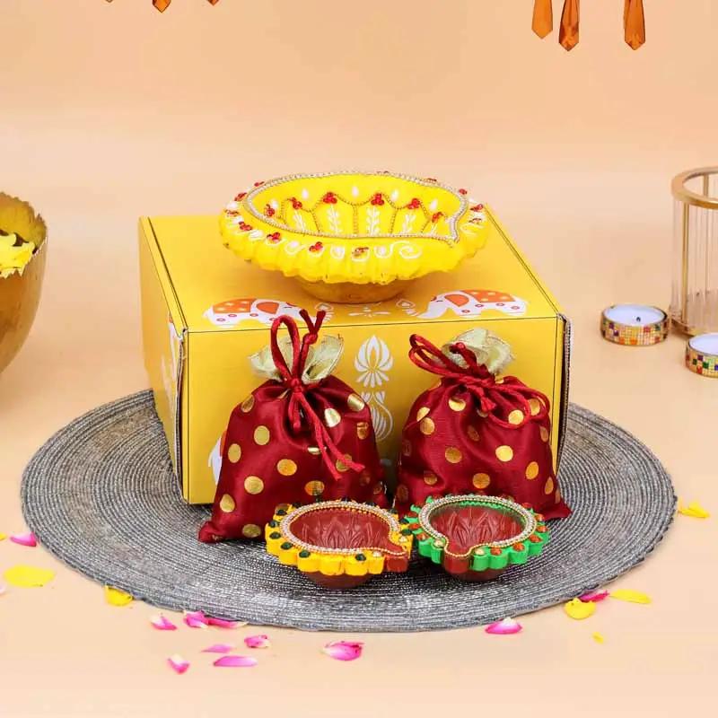 Auspicious Yellow Gift Box thumbnail 2