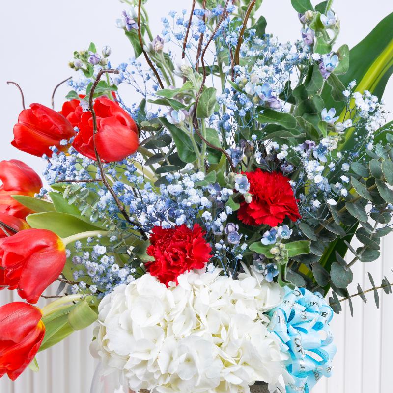 Crimson Tide Glass Vase Arrangement - Flowers gift from Buy Any Flowers Dubai in Al Quoz Industrial Area 4, Dubai, UAE - image 2