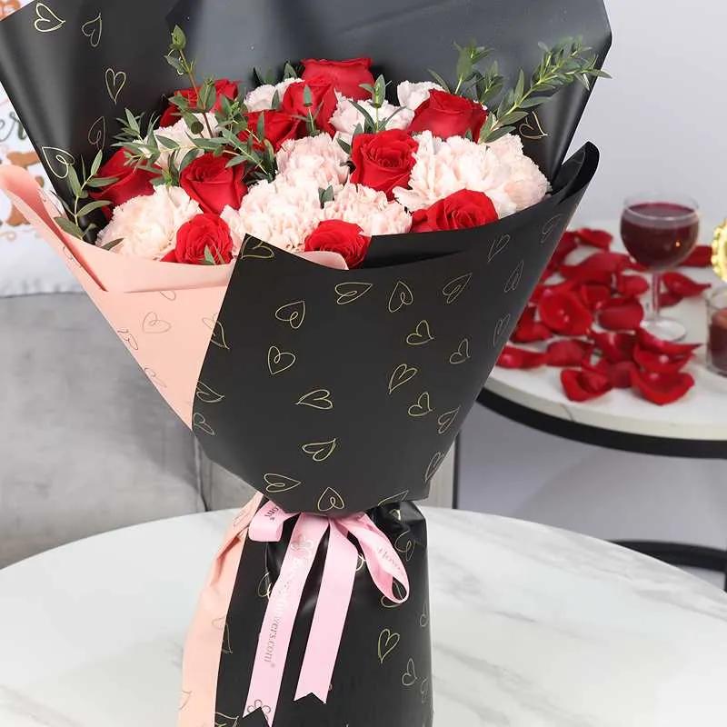 Queen 21 Red Roses and Pink Carnations Bouquet thumbnail 2