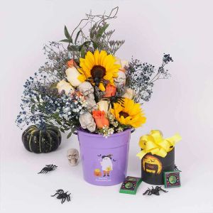 halloween-flower-bucket-and-sweecho-chocolates-box_1.webp