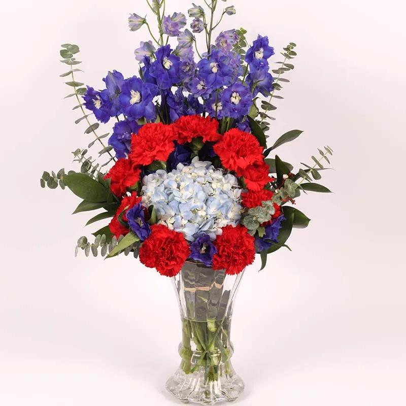 Amour Flowers in Vase thumbnail 2