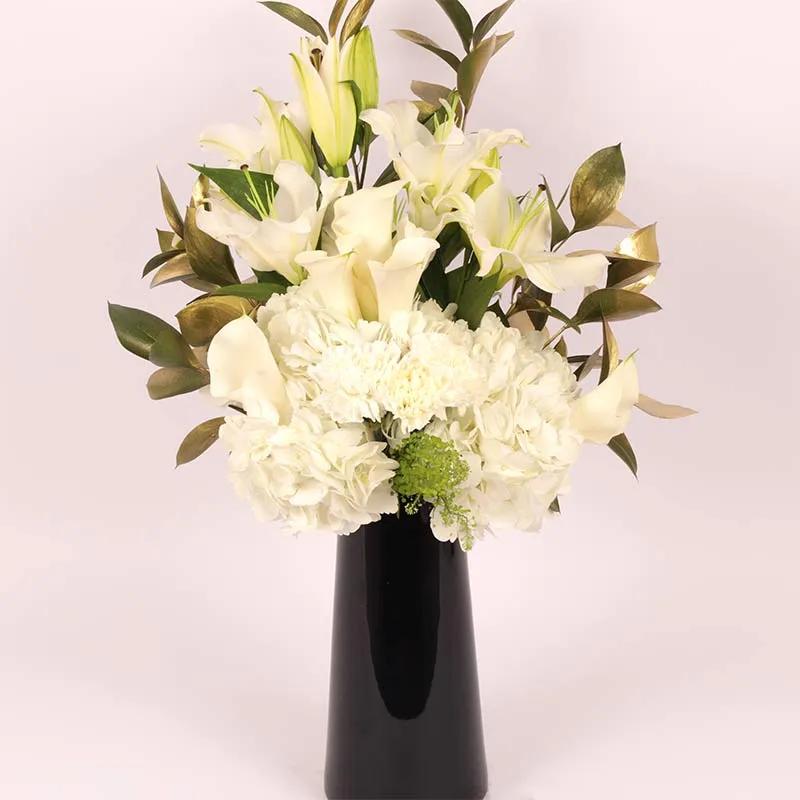 Serene Flowers in Vase thumbnail 2