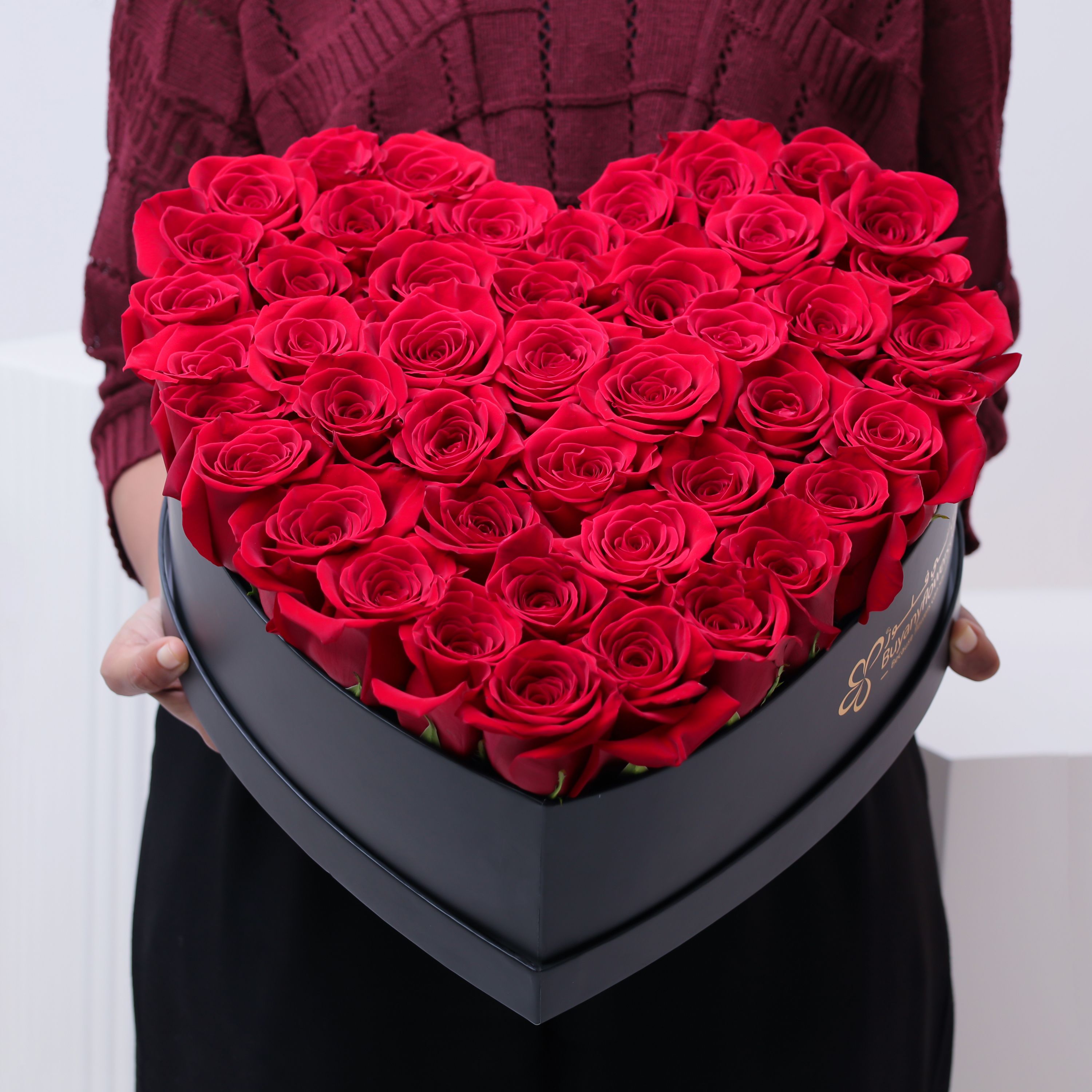 My Heart for You Red Roses Box thumbnail 2
