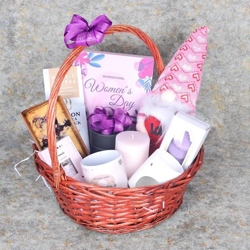 Womens Day Delight Gift Basket thumbnail 3