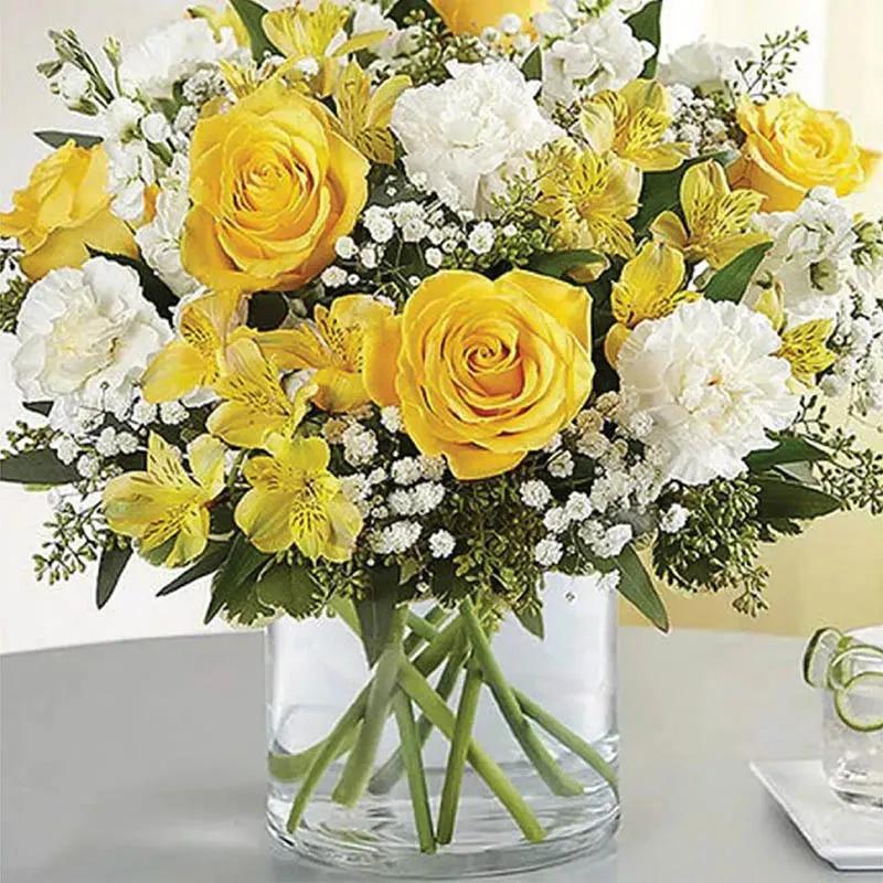 Yellow and White Flower Arrangement thumbnail 3
