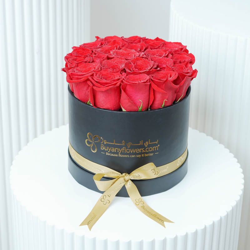Red Roses in Black Round Box 1
