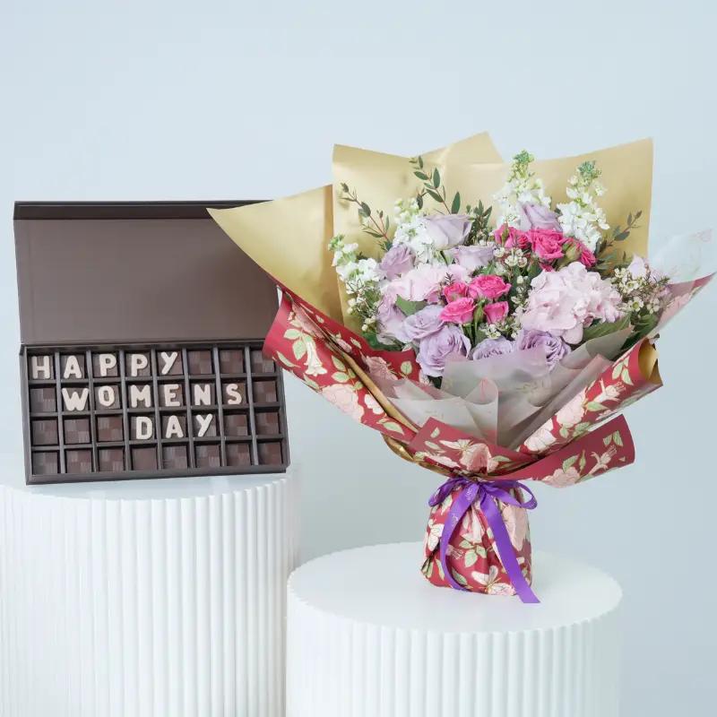 Royal Blush Bouquet With Chocolate in Dubai