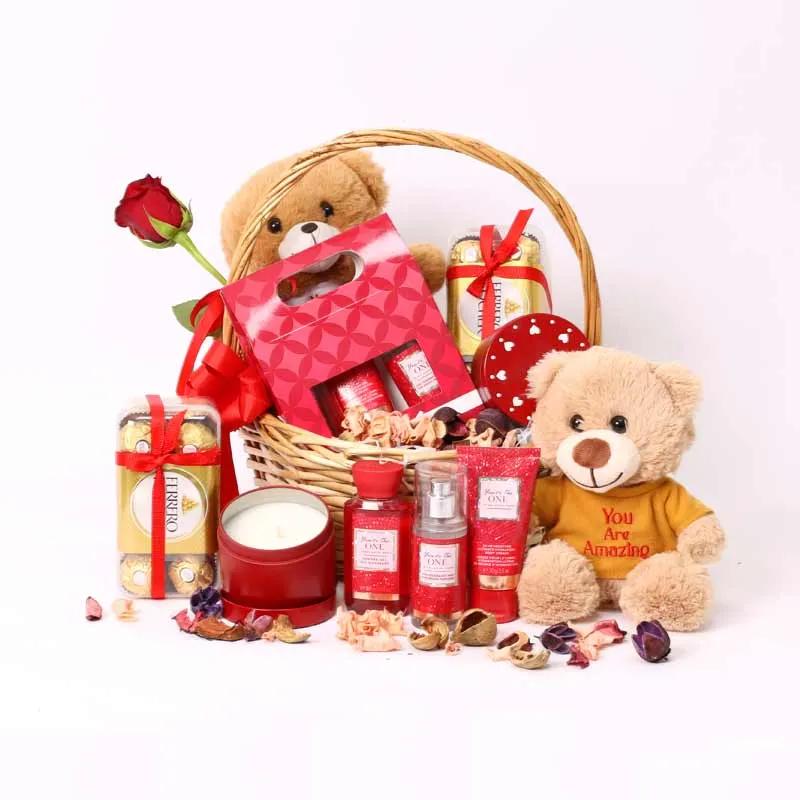 Amazing Beauty Gift Basket thumbnail 2
