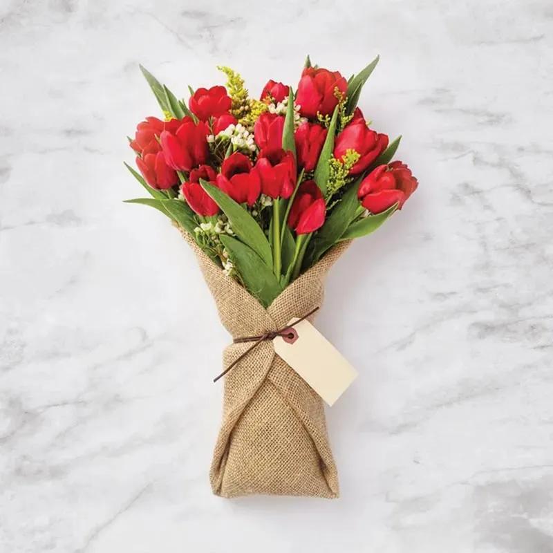 sultry-red-bouquet_1.webp