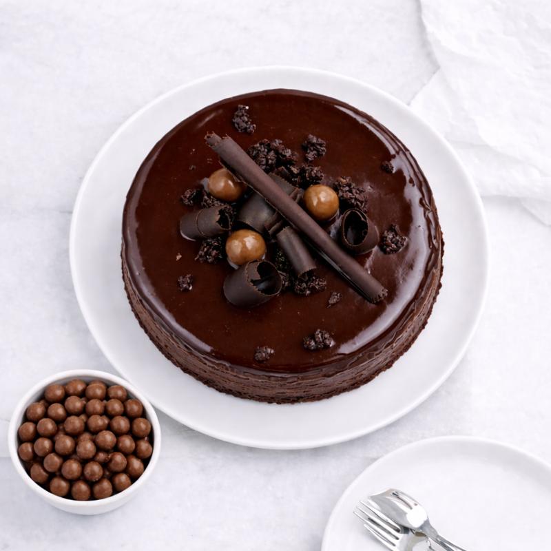 Chocolate Cheese cake 4 Portion - Cakes gift from Buy Any Flowers Dubai in Al Quoz Industrial Area 4, Dubai, UAE - image 2