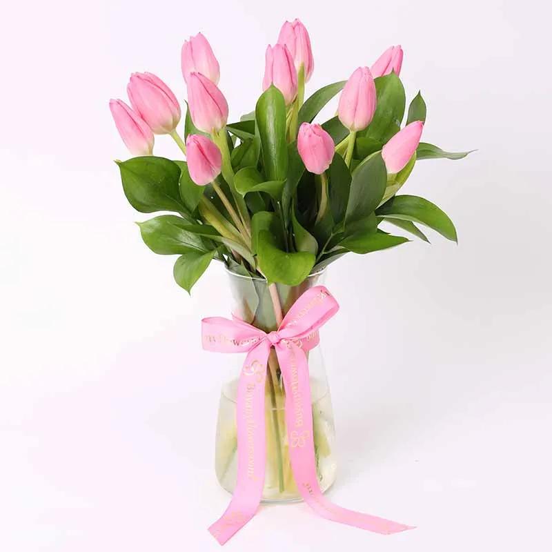 Delicate 11 Tulips and Deluxe Patchi Chocolates thumbnail 2