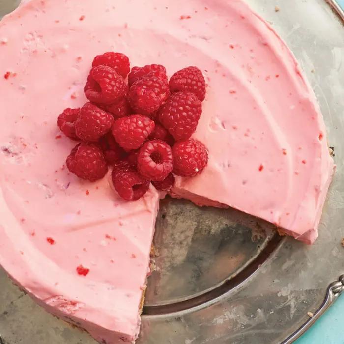 Raspberry Cheesecake 4 Portion thumbnail 3