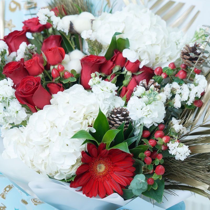 Holiday Greetings Flower Bouquet - Flowers gift from Buy Any Flowers Dubai in Al Quoz Industrial Area 4, Dubai, UAE - image 3