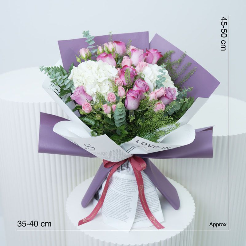 Dazzling Flower Bouquet thumbnail 4