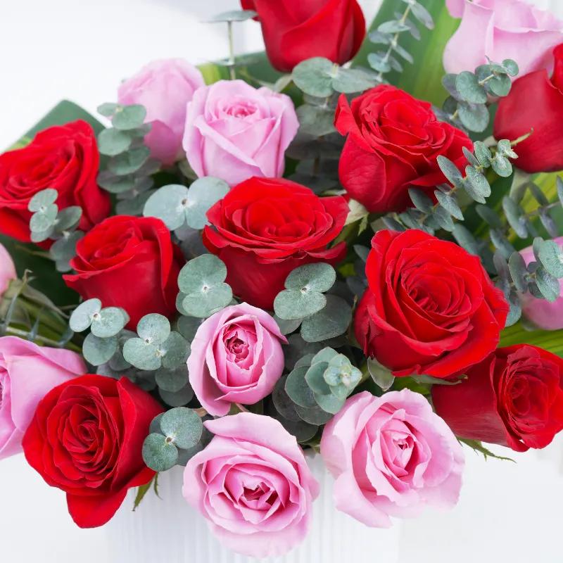Blush Red and Pink Roses Arrangement - Flowers gift from Buy Any Flowers Dubai in Al Quoz Industrial Area 4, Dubai, UAE - image 2