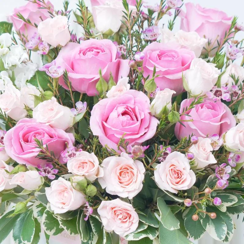 Blush Flowers in White Ceramic Pot - Flowers gift from Buy Any Flowers Dubai in Al Quoz Industrial Area 4, Dubai, UAE - image 2