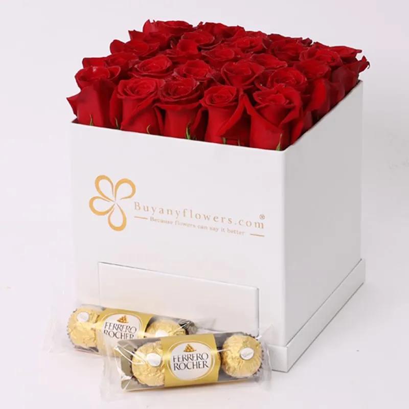 White Square Box of Love 25 Red Roses thumbnail 3