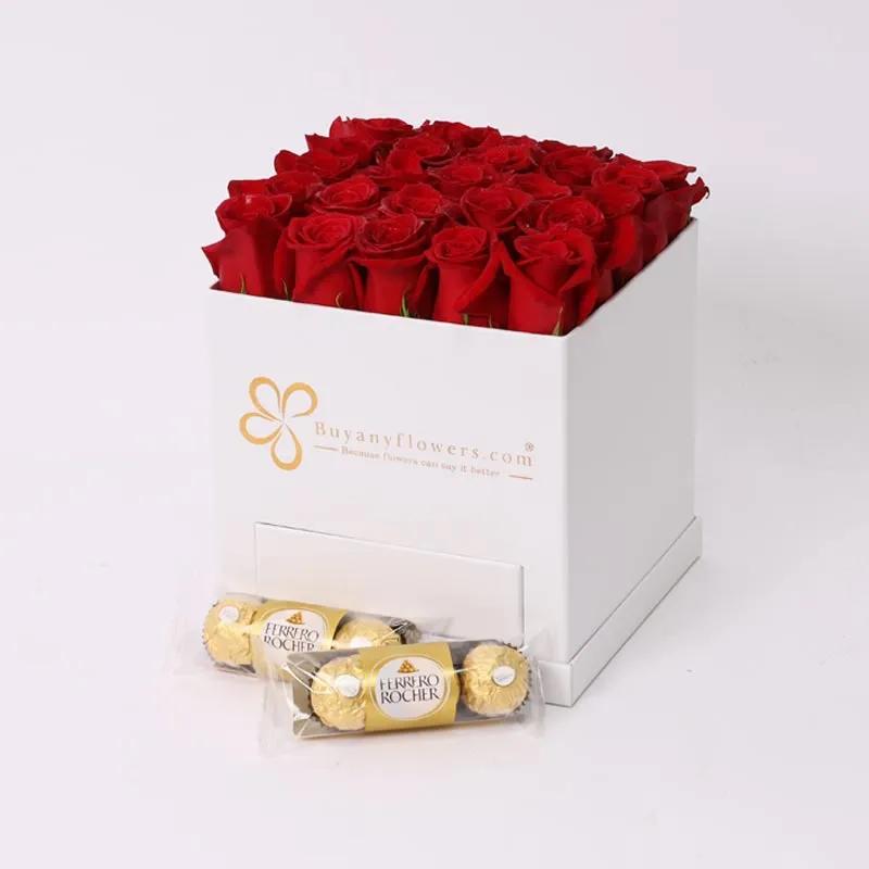 White Square Box of Love 25 Red Roses thumbnail 2