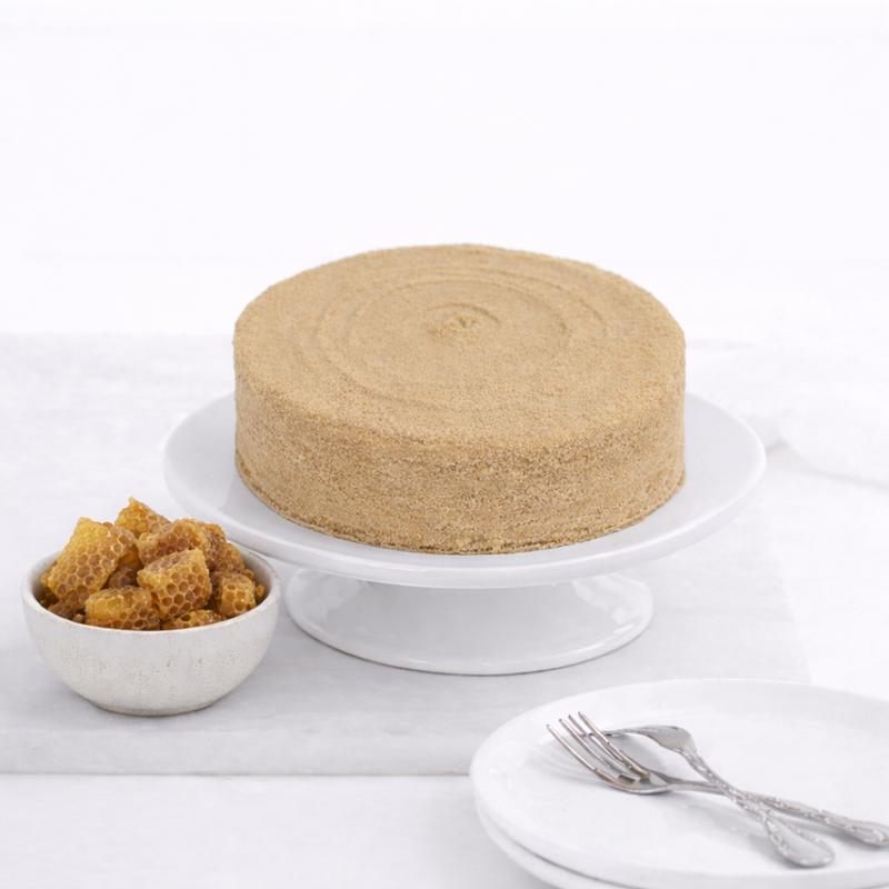 Classic Honey Cake 4 Portion in Dubai