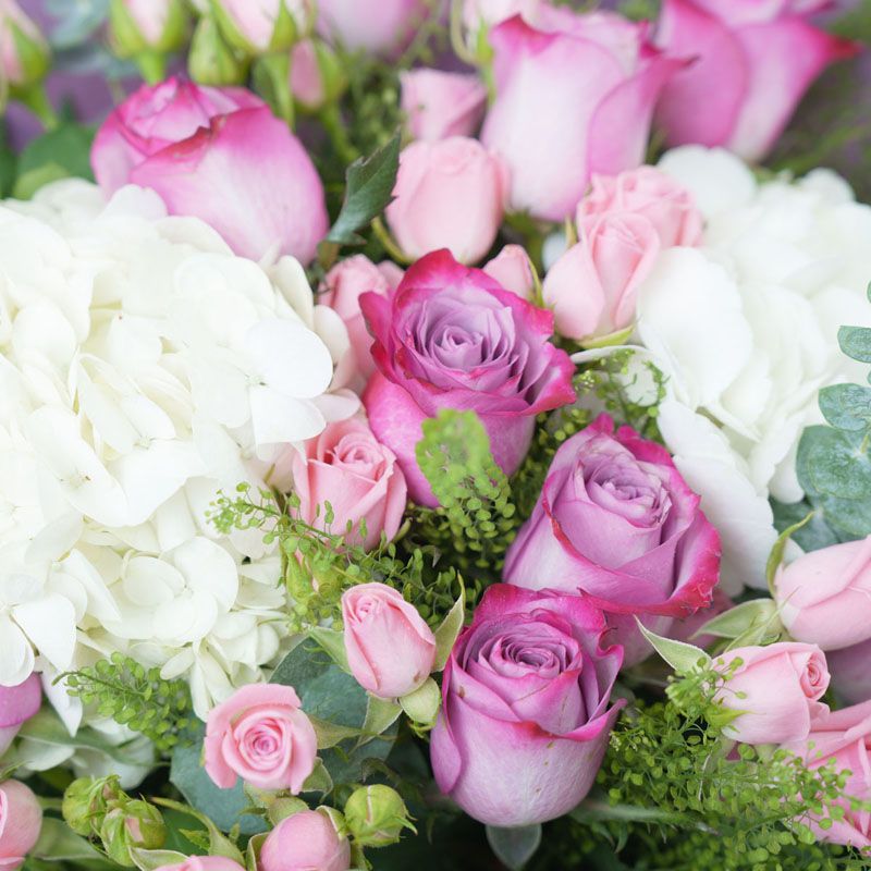 Dazzling Flower Bouquet thumbnail 3