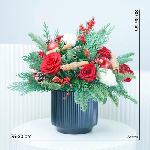 Noel Red Roses Vase thumbnail 4