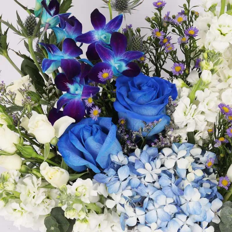 Lagoon Flower Arrangement thumbnail 4