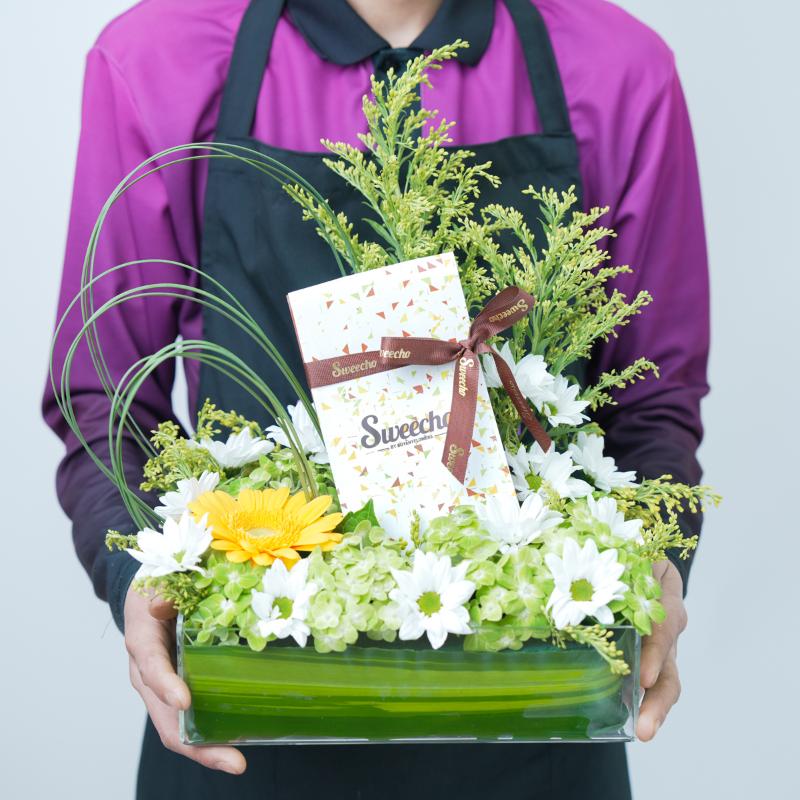 Wishes Flower and Chocolate Arrangement - Chocolates gift from Buy Any Flowers Dubai in Al Quoz Industrial Area 4, Dubai, UAE - image 2