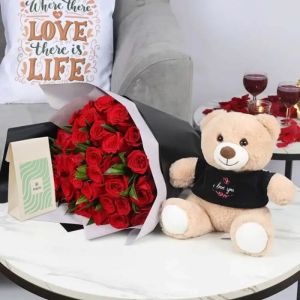 lovebouquet35redrosestriocombo_20497a.webp