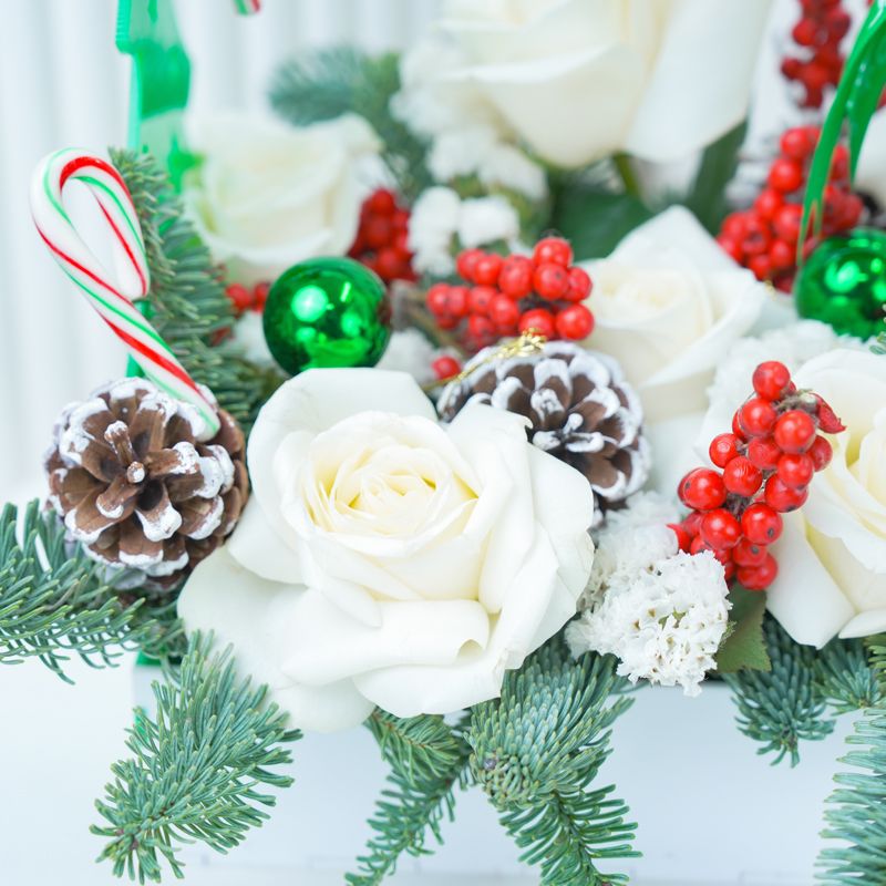 Merry Christmas Flower Tray - Flowers gift from Buy Any Flowers Dubai in Al Quoz Industrial Area 4, Dubai, UAE - image 3