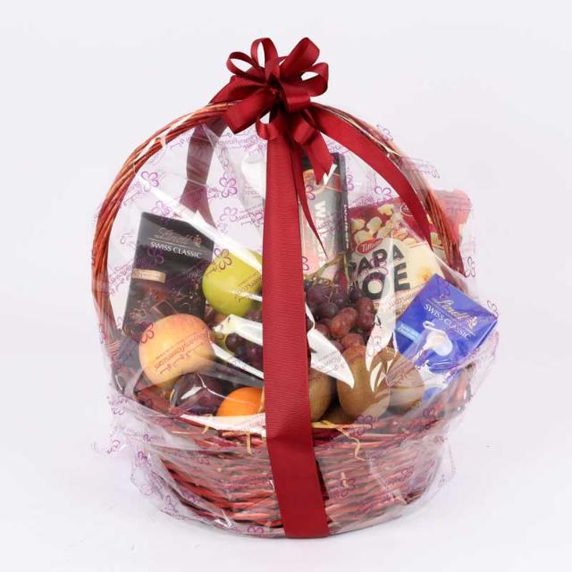 Gourmet Orchard Delights Basket thumbnail 4