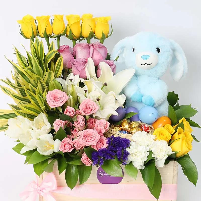 Grand Easter Wishes Floral Hamper thumbnail 2