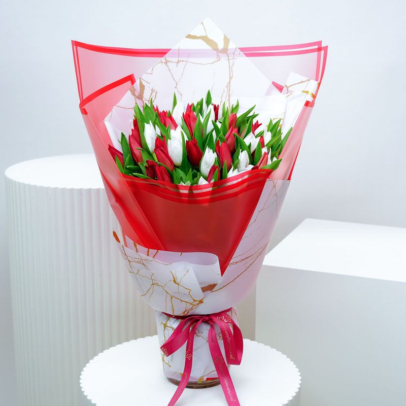 Beauty 51 Red and White Tulips Bouquet 1