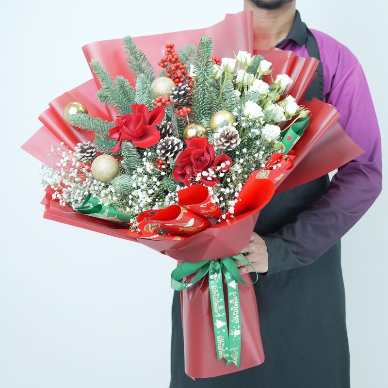 Holiday Greetings Bouquet thumbnail 2