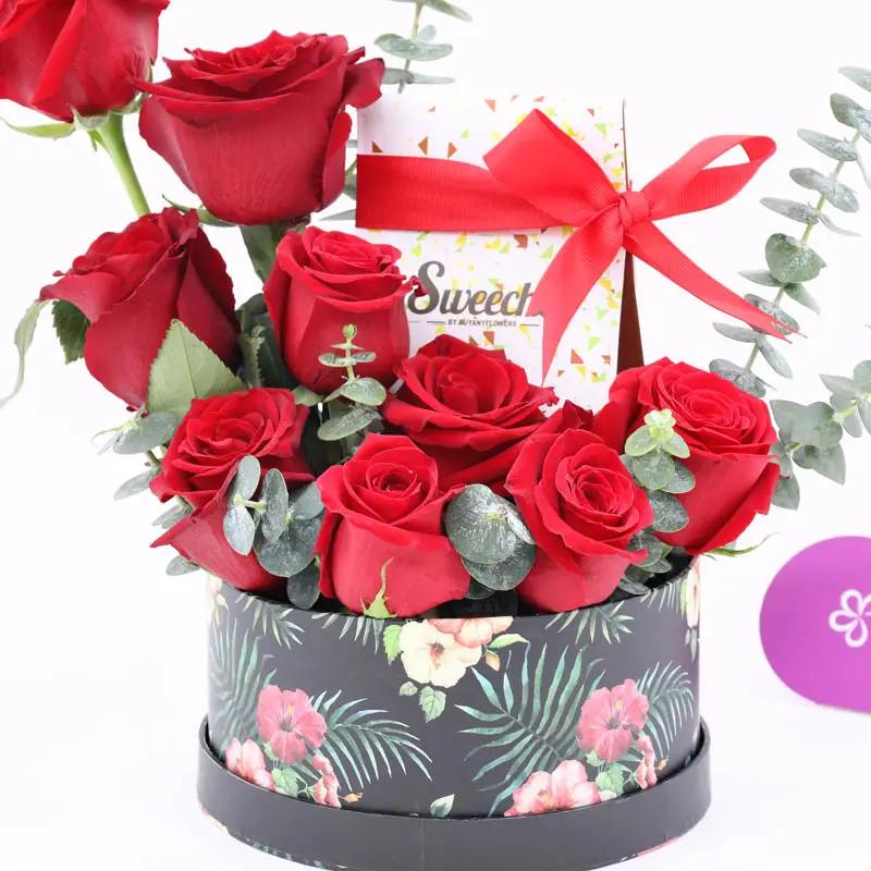 Choco Love 9 Red Roses Box thumbnail 2