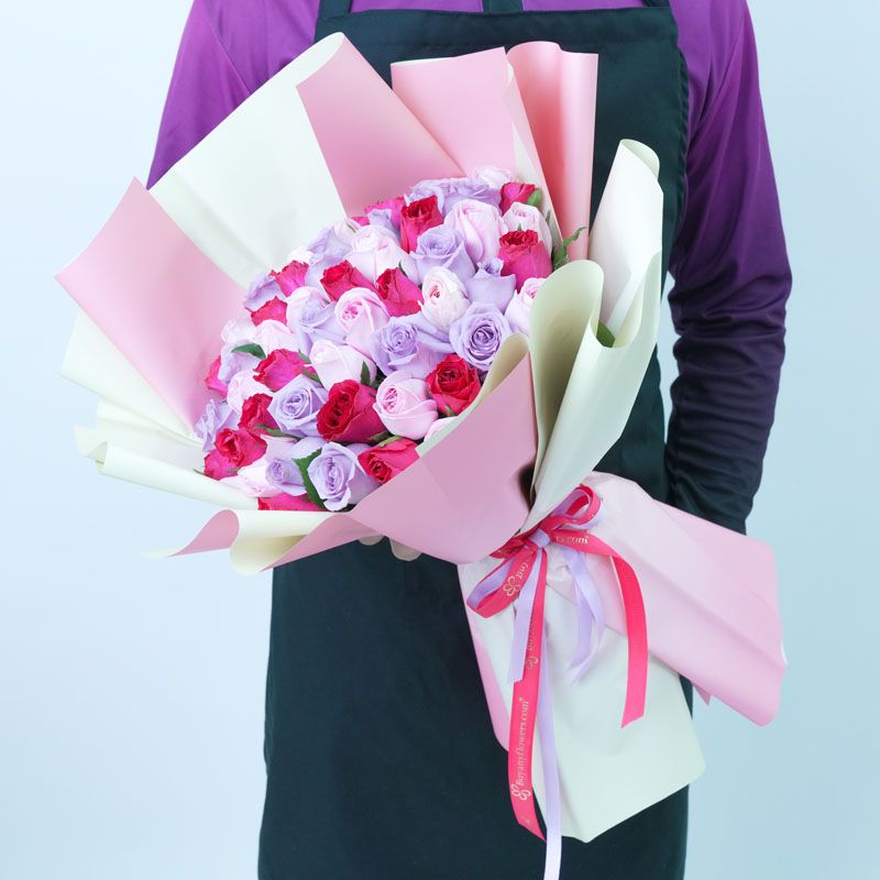 باقة ورد 51 وردة ناعمة ورقيقة thumbnail 2