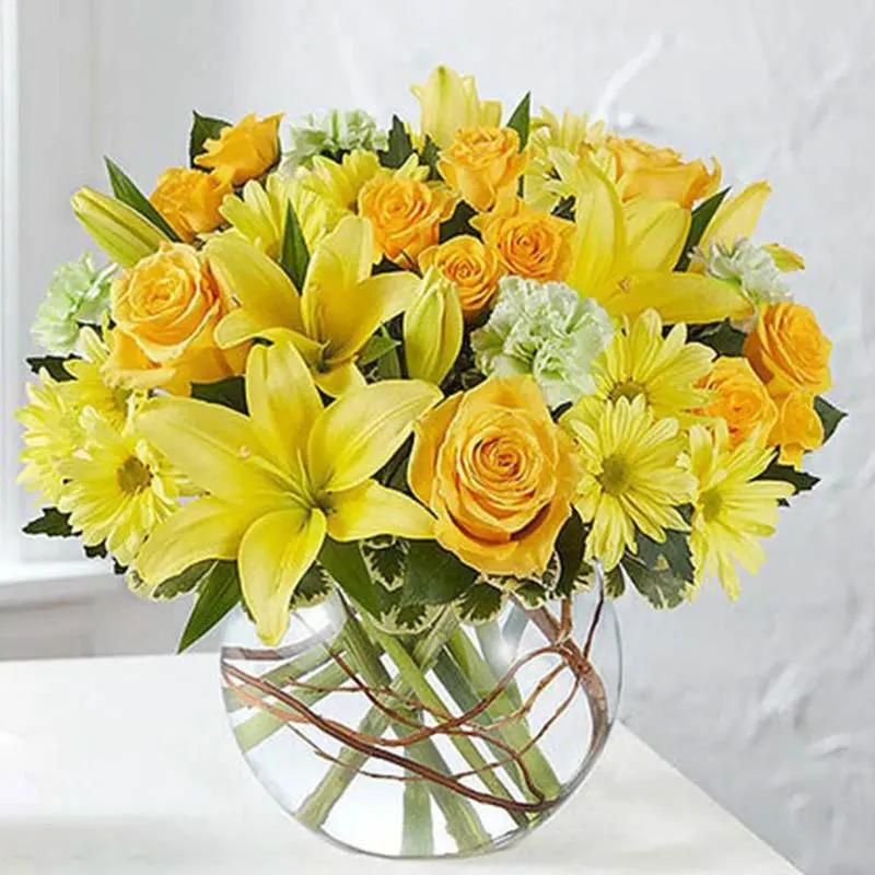 smiling-surprise-arrangement_1.webp