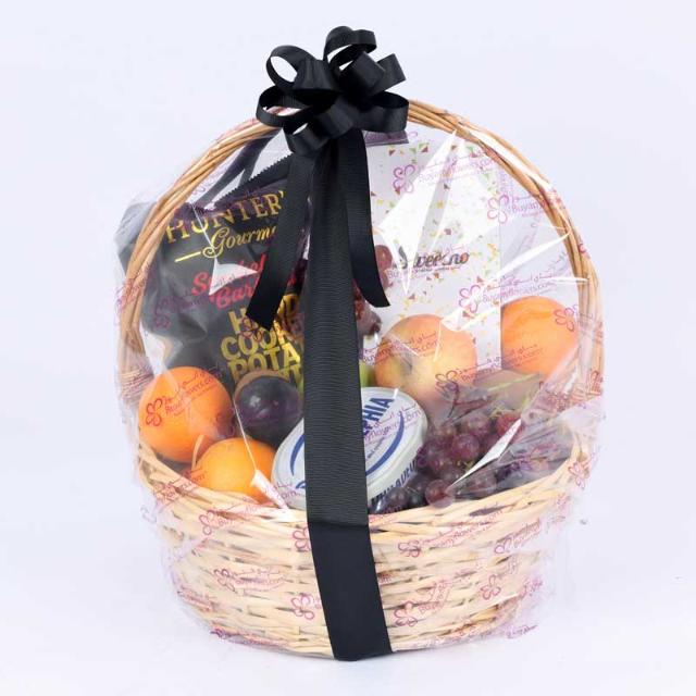 Bountiful Gourmet Fruit Basket thumbnail 4