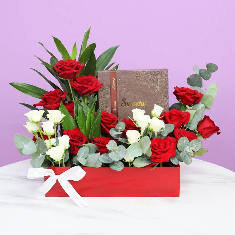 scarlet-chocolate-flower-arrangement_1.webp